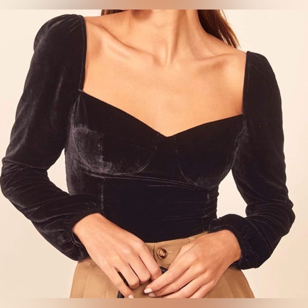 Elegant Black Velvet Women's Top